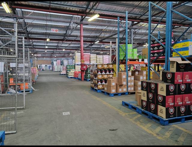 6,218M² WAREHOUSE TO LET IN ROCKY DRIFT